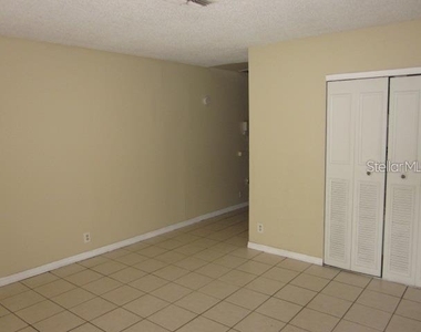 8619 N Mulberry Street - Photo Thumbnail 2