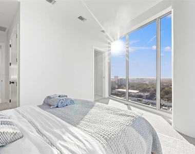 777 3rd Avenue N - Photo Thumbnail 14