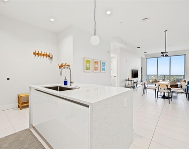 777 3rd Avenue N - Photo Thumbnail 8