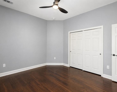 439 Chelsea Avenue - Photo Thumbnail 53