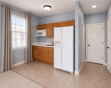 439 Chelsea Avenue - Photo Thumbnail 66