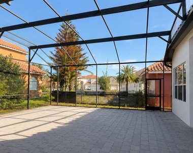 439 Chelsea Avenue - Photo Thumbnail 27