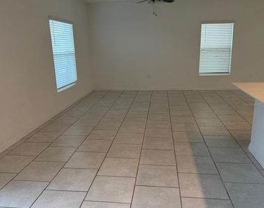 693 Reggie Road - Photo Thumbnail 3