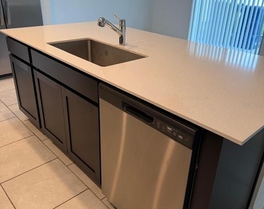 693 Reggie Road - Photo Thumbnail 7