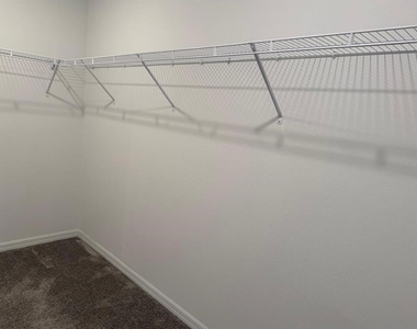 693 Reggie Road - Photo Thumbnail 5