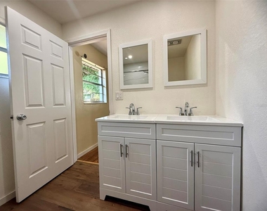 131 Sparrow Avenue - Photo Thumbnail 21