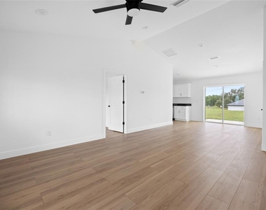 13081 Sw 107th Street - Photo Thumbnail 10