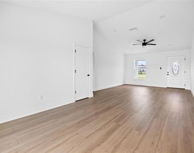 13081 Sw 107th Street - Photo Thumbnail 16