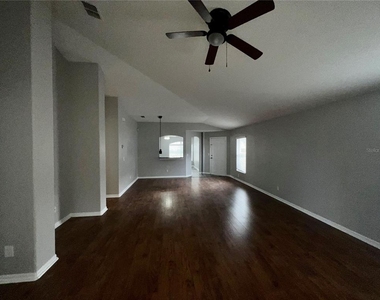 2620 Regency Oak Lane - Photo Thumbnail 11