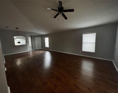 2620 Regency Oak Lane - Photo Thumbnail 12