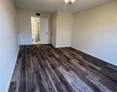 6043 Village Circle - Photo Thumbnail 10