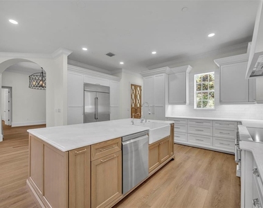 4230 Lower Park Road - Photo Thumbnail 15