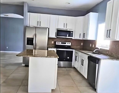 13260 Phoenix Drive - Photo Thumbnail 6