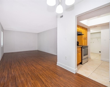 4779 S Texas Avenue - Photo Thumbnail 8