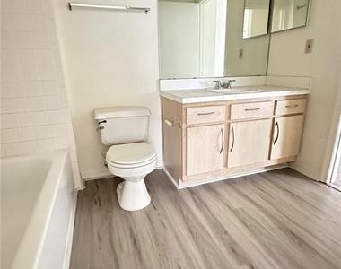 7210 Westpointe Boulevard - Photo Thumbnail 9