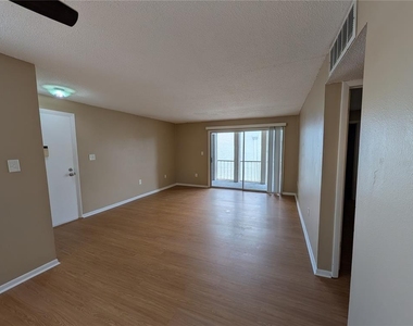 522 Orange Drive - Photo Thumbnail 6