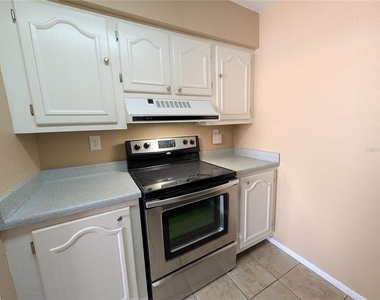 522 Orange Drive - Photo Thumbnail 9