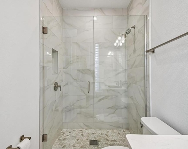 2332 Brix Streets - Photo Thumbnail 21