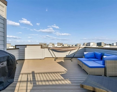 2332 Brix Streets - Photo Thumbnail 27