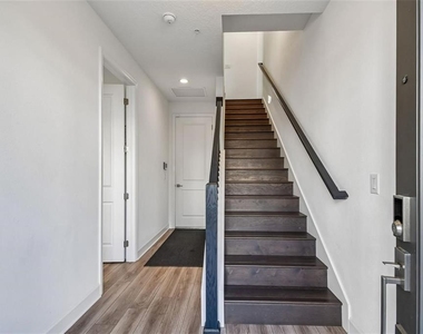 2332 Brix Streets - Photo Thumbnail 5