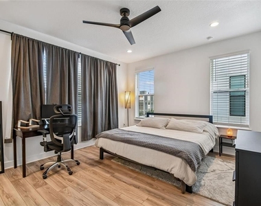 2332 Brix Streets - Photo Thumbnail 18