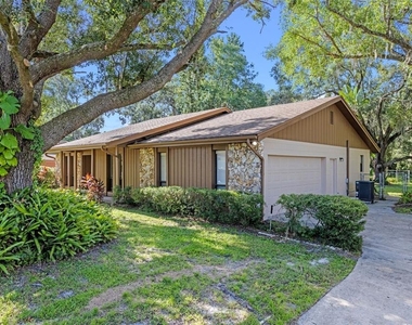 525 Garden Heights Dr - Photo Thumbnail 2