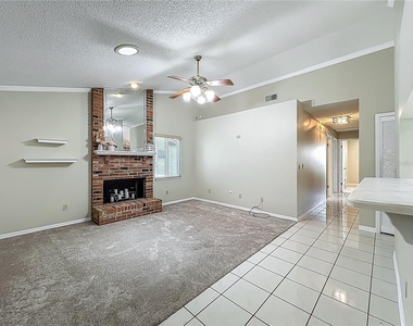 1843 Shadyhill Terrace - Photo Thumbnail 25