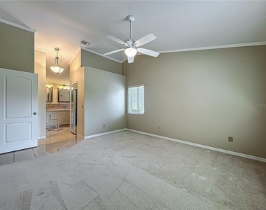 1843 Shadyhill Terrace - Photo Thumbnail 35