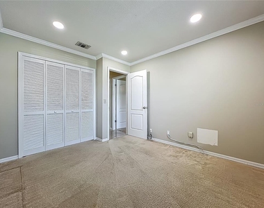 1843 Shadyhill Terrace - Photo Thumbnail 29