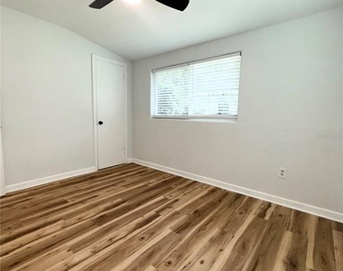 1016 Alba Drive - Photo Thumbnail 18