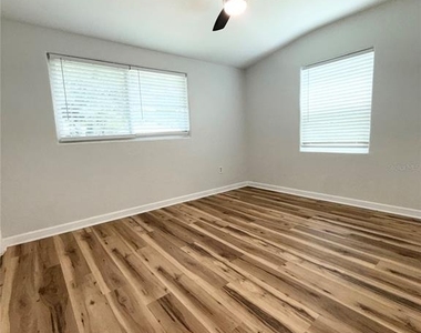 1016 Alba Drive - Photo Thumbnail 12