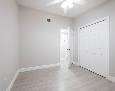 291 Ivey Road - Photo Thumbnail 24