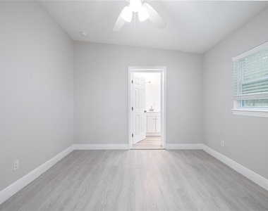 291 Ivey Road - Photo Thumbnail 17