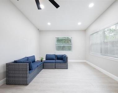291 Ivey Road - Photo Thumbnail 6