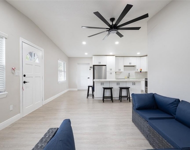 291 Ivey Road - Photo Thumbnail 9