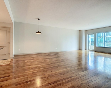 100 S Eola Drive - Photo Thumbnail 27