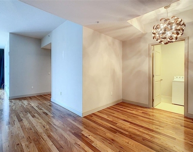 100 S Eola Drive - Photo Thumbnail 8