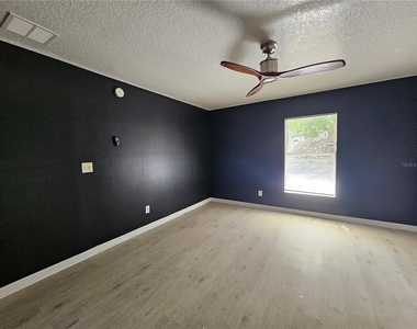 622 Brooke Court - Photo Thumbnail 9
