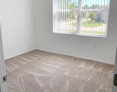 305 30th Avenue W - Photo Thumbnail 6