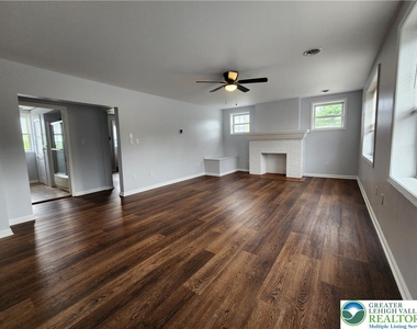 4034 Easton Avenue - Photo Thumbnail 6