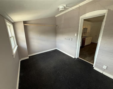 452 Hanover Avenue - Photo Thumbnail 18