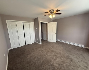 452 Hanover Avenue - Photo Thumbnail 16