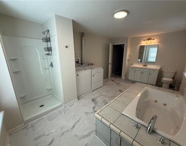 452 Hanover Avenue - Photo Thumbnail 23