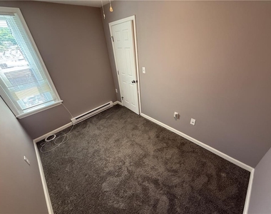 452 Hanover Avenue - Photo Thumbnail 28