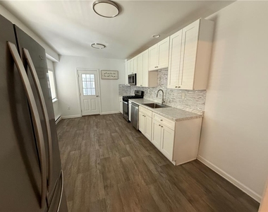 452 Hanover Avenue - Photo Thumbnail 15
