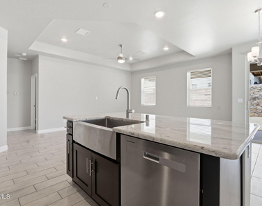 13131 Oakhampton Avenue - Photo Thumbnail 11