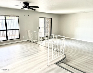 11676 Andrienne Drive - Photo Thumbnail 23