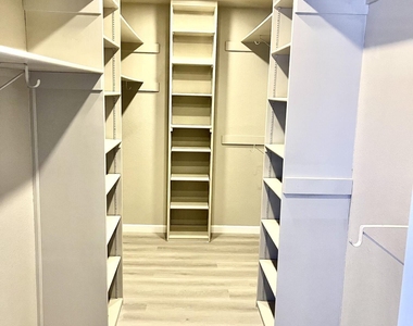 11676 Andrienne Drive - Photo Thumbnail 25