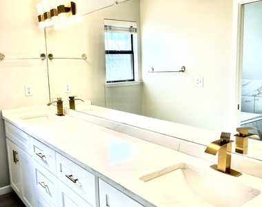 11676 Andrienne Drive - Photo Thumbnail 19