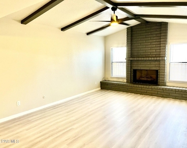 11676 Andrienne Drive - Photo Thumbnail 8